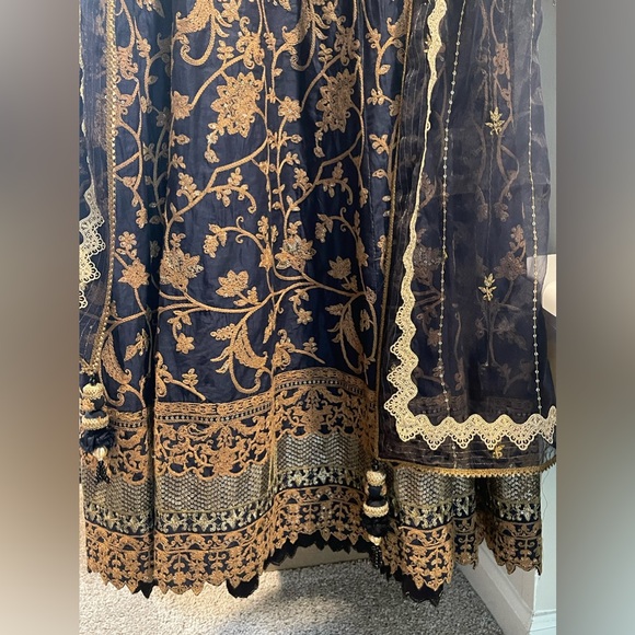 Asim jofa pakistani designer salwar kameez sana safinaz baroque Maria b sare eid - Picture 13 of 17